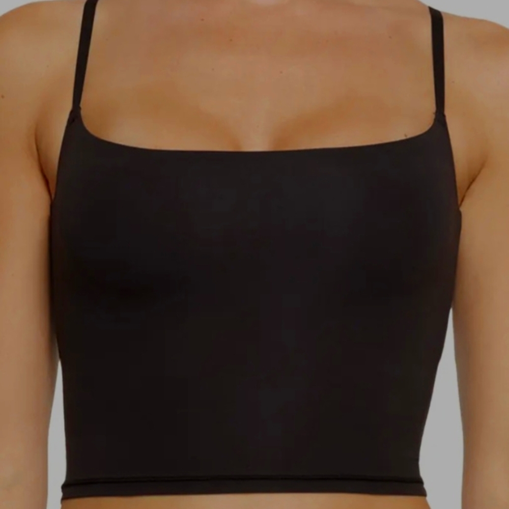 Skims Fits Everybody Onyx Cropped Cami Size M